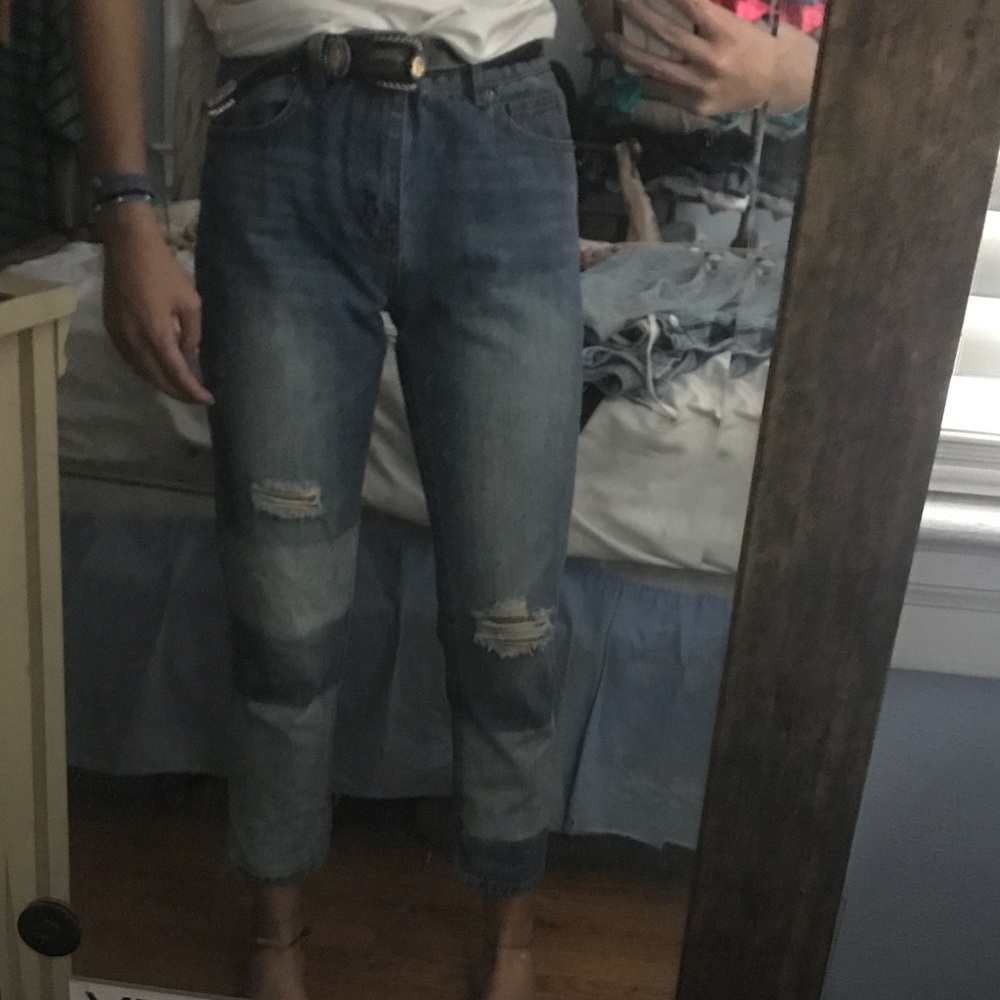 Split denim jeans 🤩